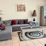 Casa vacanze - Avec Jardin, 15 Mn Plage-centre-ville