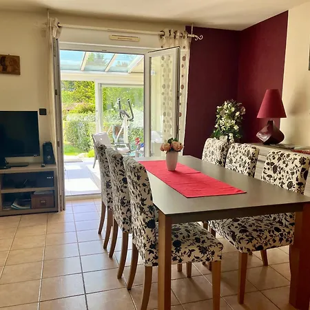 - Avec Jardin, 15 Mn Plage-centre-ville Tatil Evi