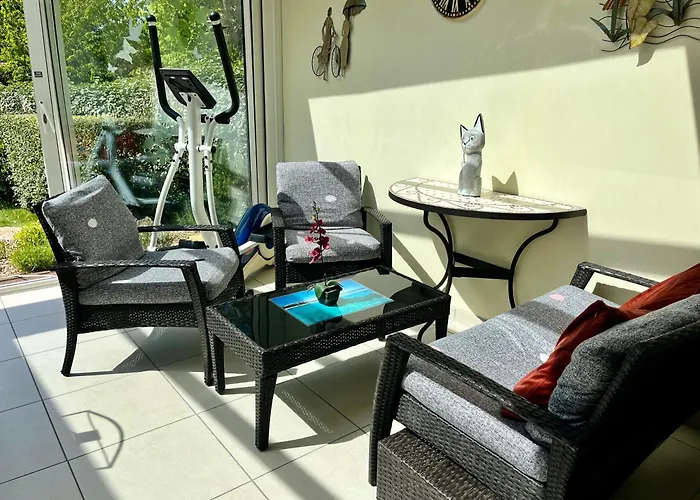 度假居 - Avec Jardin, 15 Mn Plage-centre-ville *